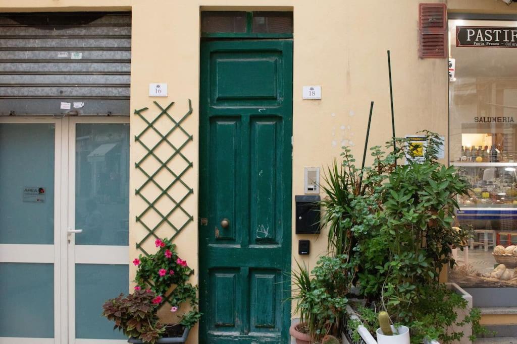 Apartment Nearby Historic Center - 2 Private Bathrooms กาญารี ภายนอก รูปภาพ
